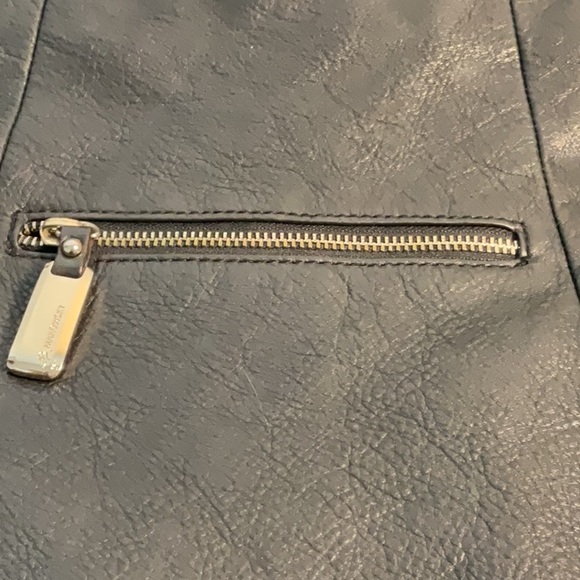 B Makoesky Black Hobo Bag with Slouchy Shape and Thick Strap - Picture 3 of 9